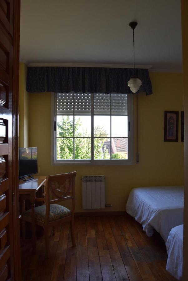 Hotel Las Casitas Del Jardin Tudela de Duero Bagian luar foto