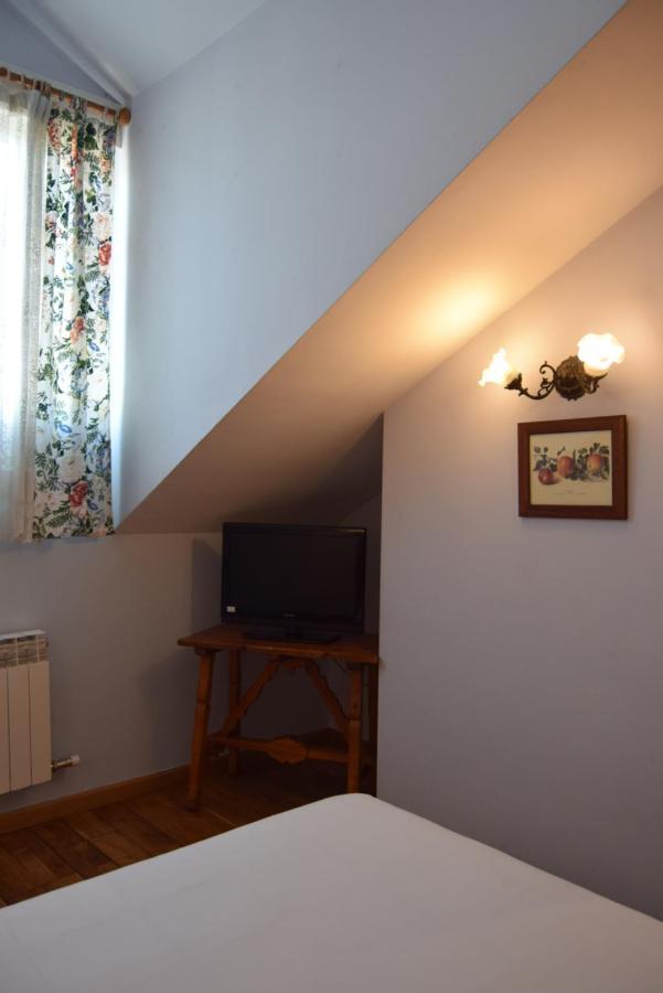 Hotel Las Casitas Del Jardin Tudela de Duero Bagian luar foto