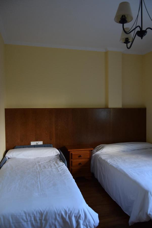 Hotel Las Casitas Del Jardin Tudela de Duero Bagian luar foto